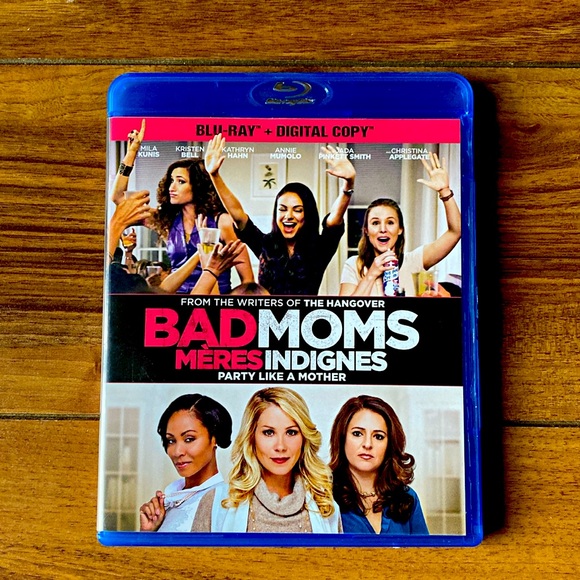 Bad Moms - on Blue-Ray and DVD - Picture 1 of 3